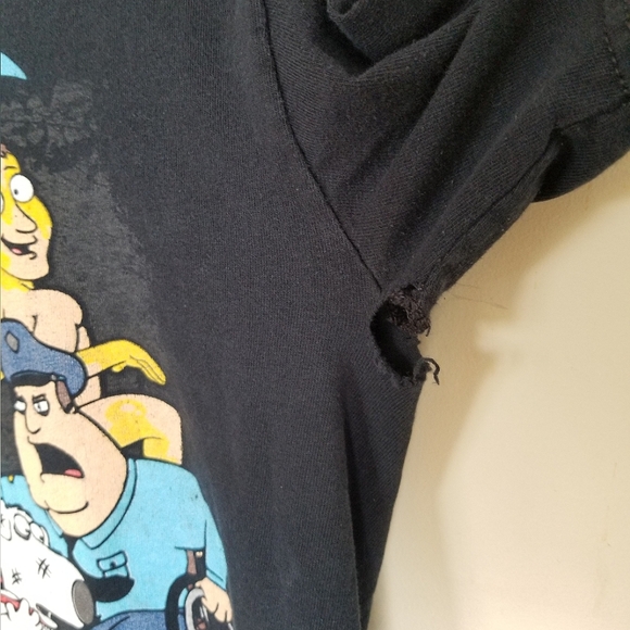 Vintage 2009 Fox Family Guy Characters T-shirt - Picture 7 of 10
